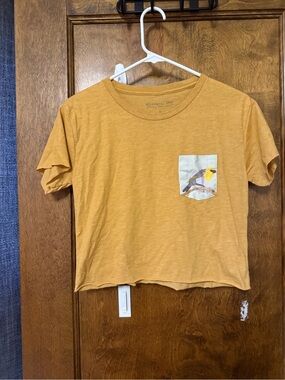 Ko Olina Suna Mustard Yellow Crop Pocket Tee
